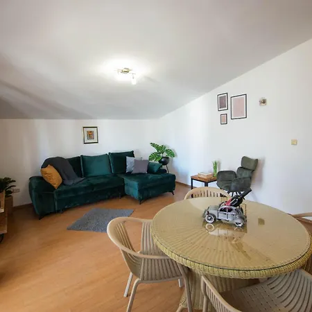 Af Apartment
