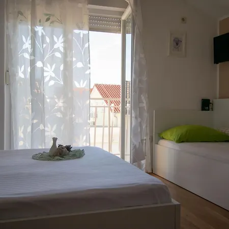 Af * Vodice